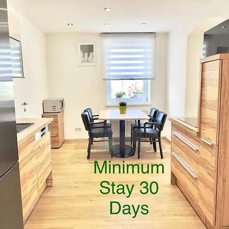 4 Minimum 30 Days * 인스브루크