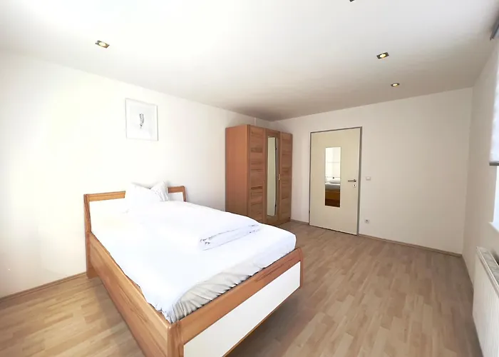 4 Minimum 30 Days Apartman